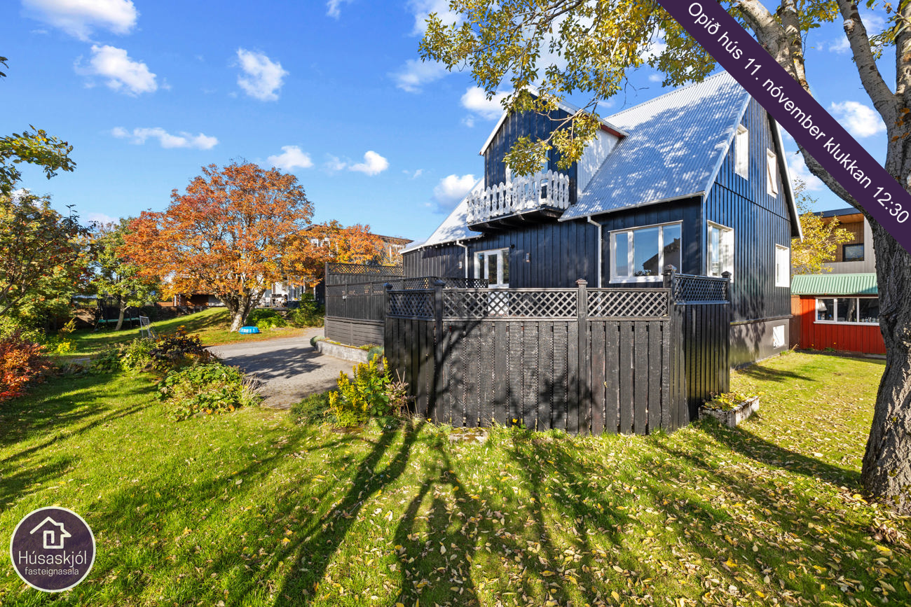 Húsið stendur innst í botnlanga