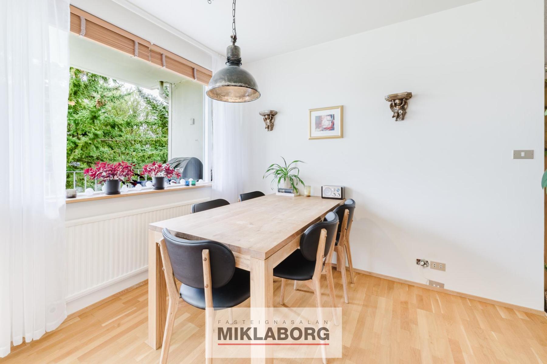 Hraunbær_180-18.jpg