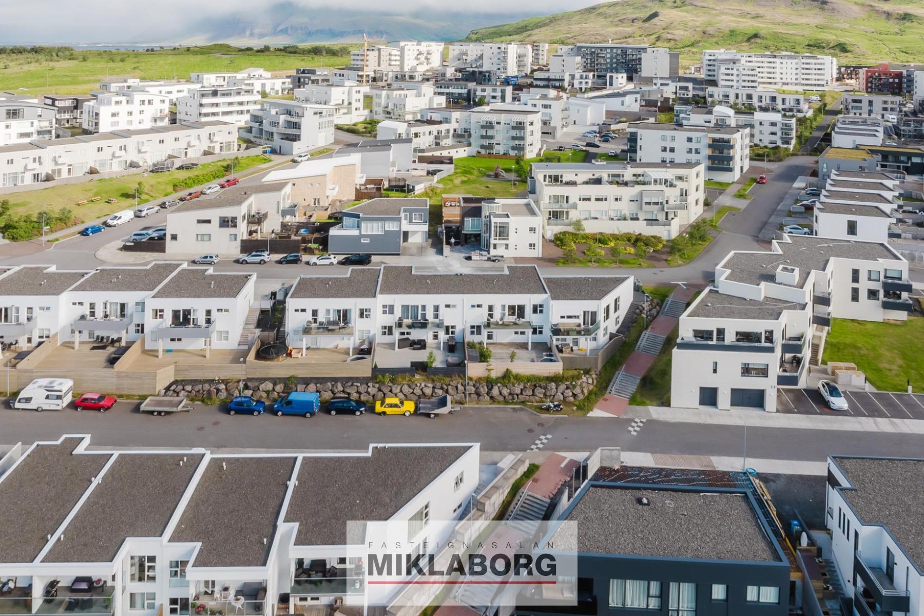 Sifjarbrunnur_22-53.jpg