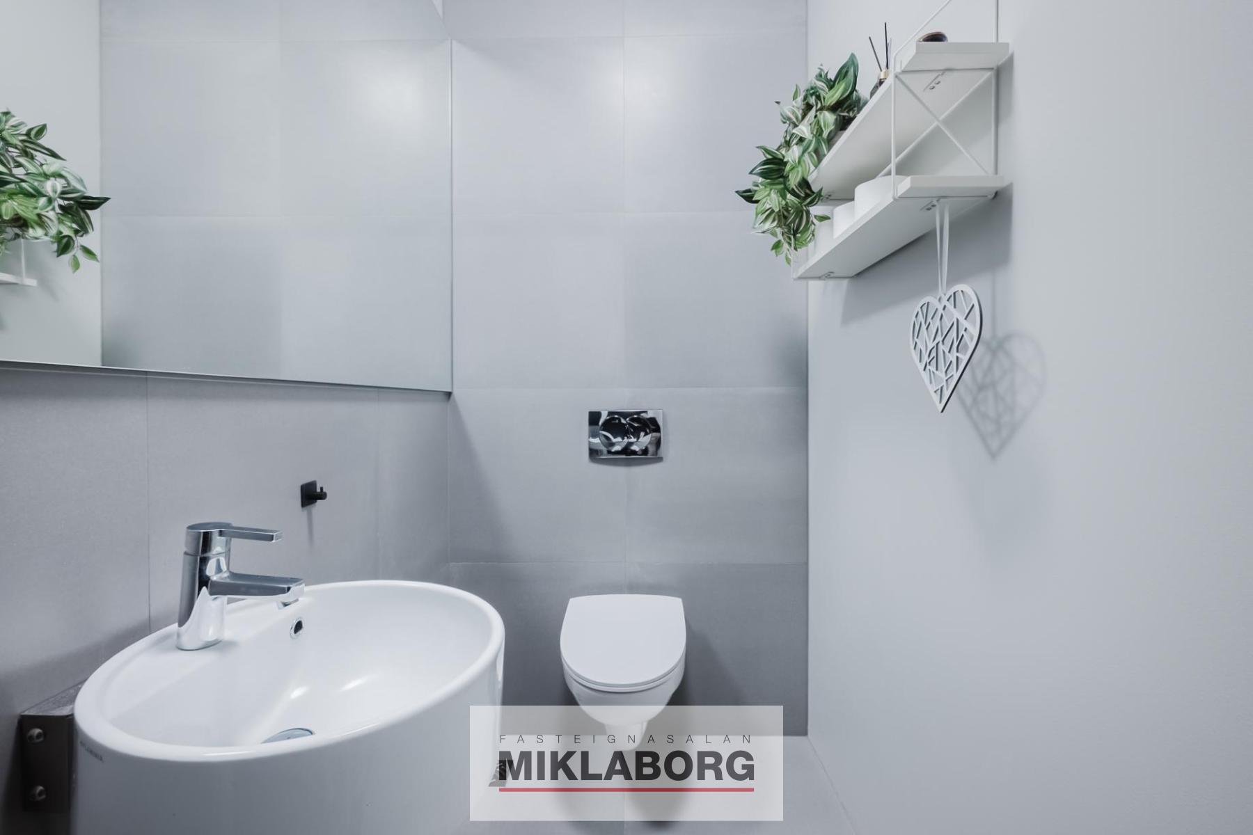 Sifjarbrunnur_22-17.jpg