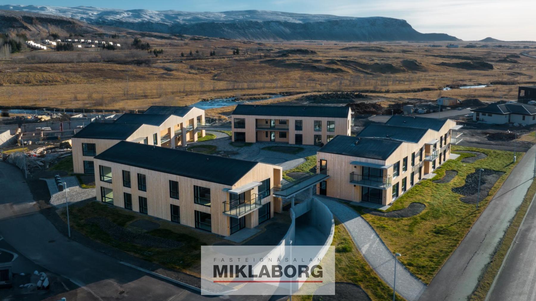 Lindarbrún-4 - Copy.jpg