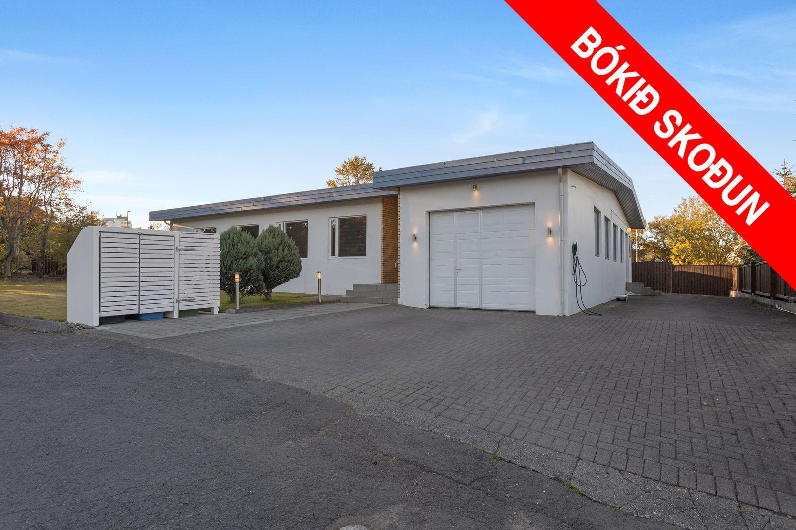 Gott alrými - 4 svefnherbergi - Arinn - Verönd