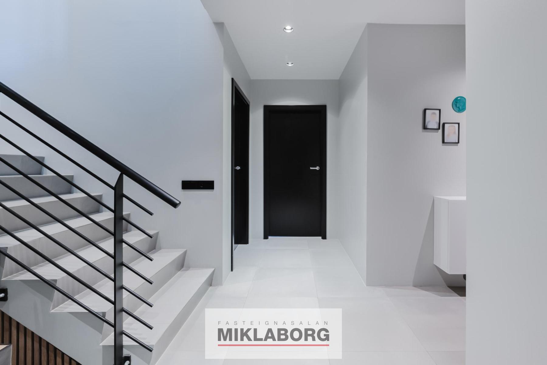 Sifjarbrunnur_22-39.jpg