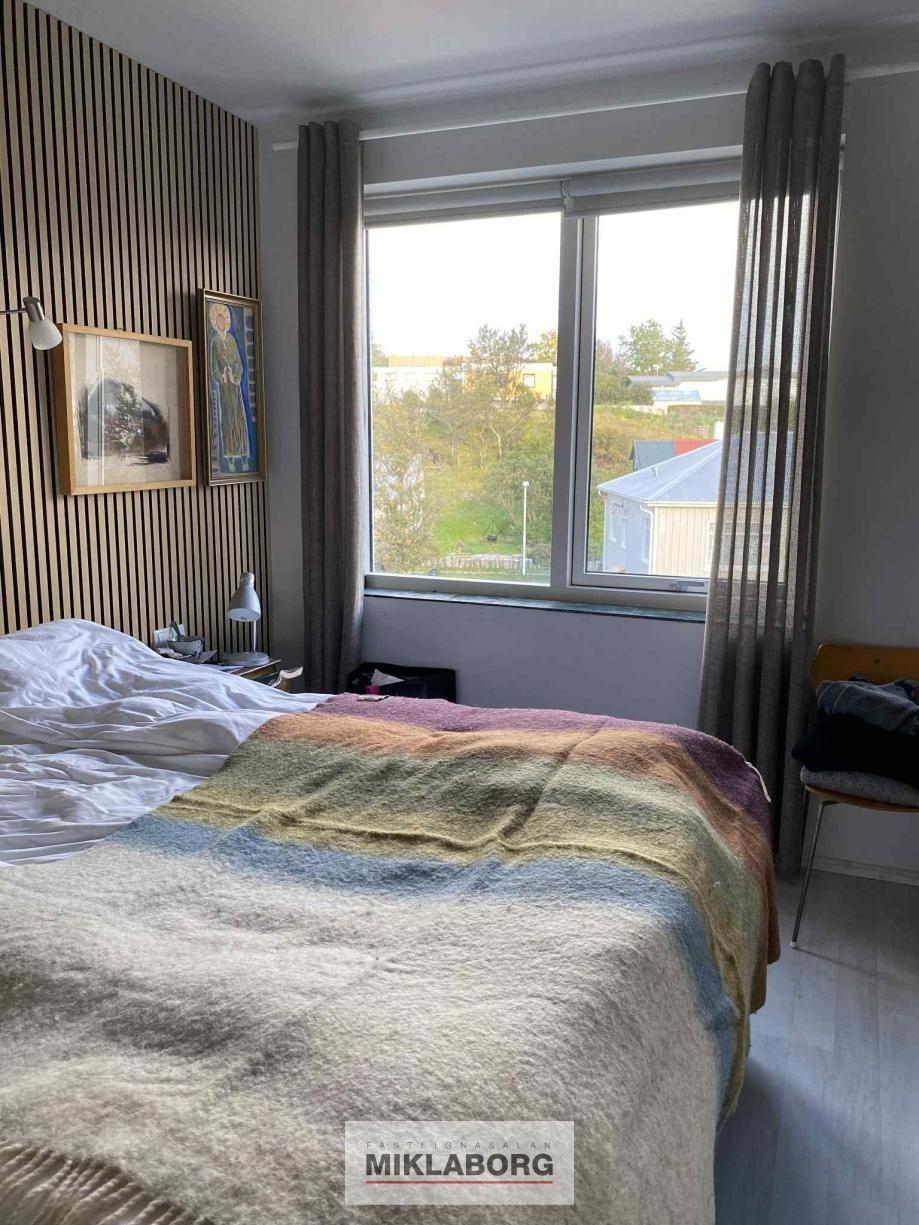íbúð svefn .jpg