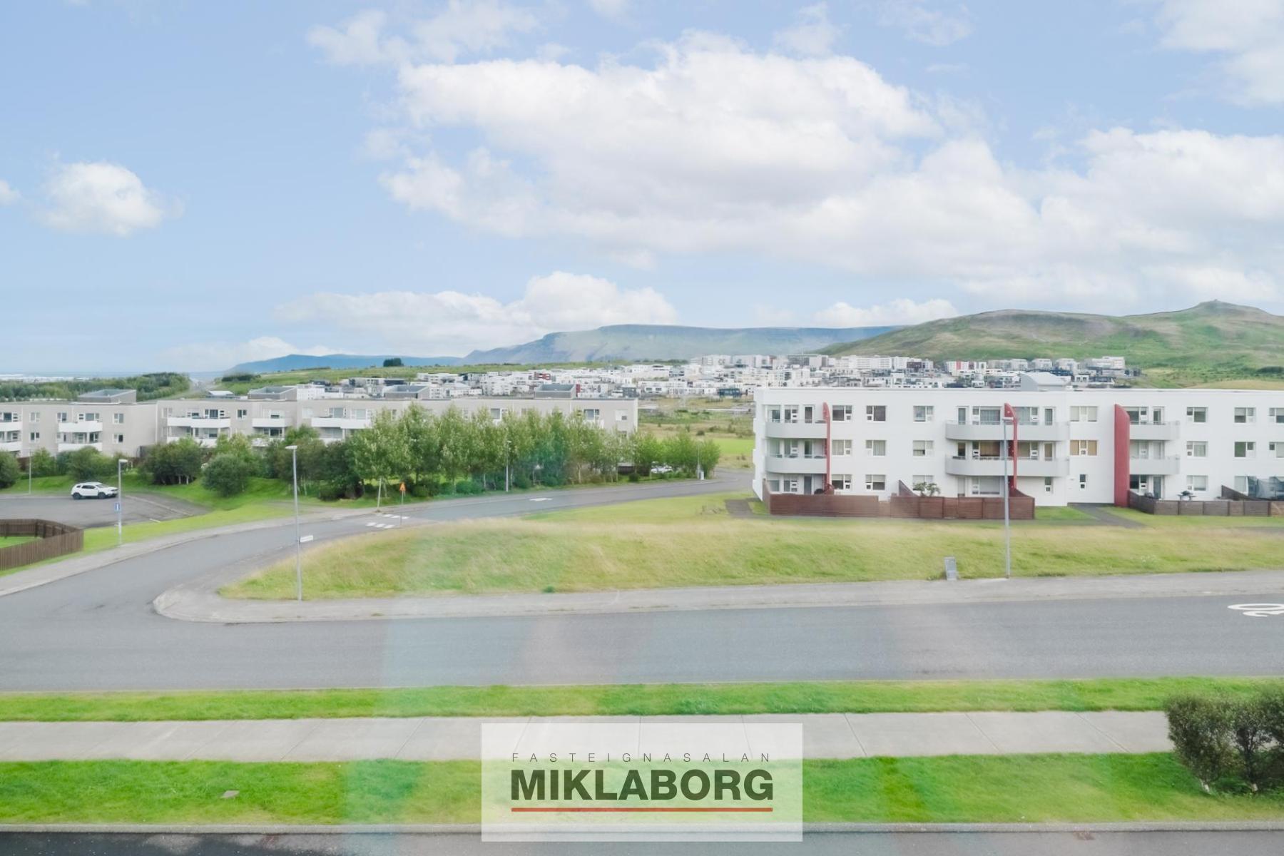 Þórðarsveigur_28-24.jpg