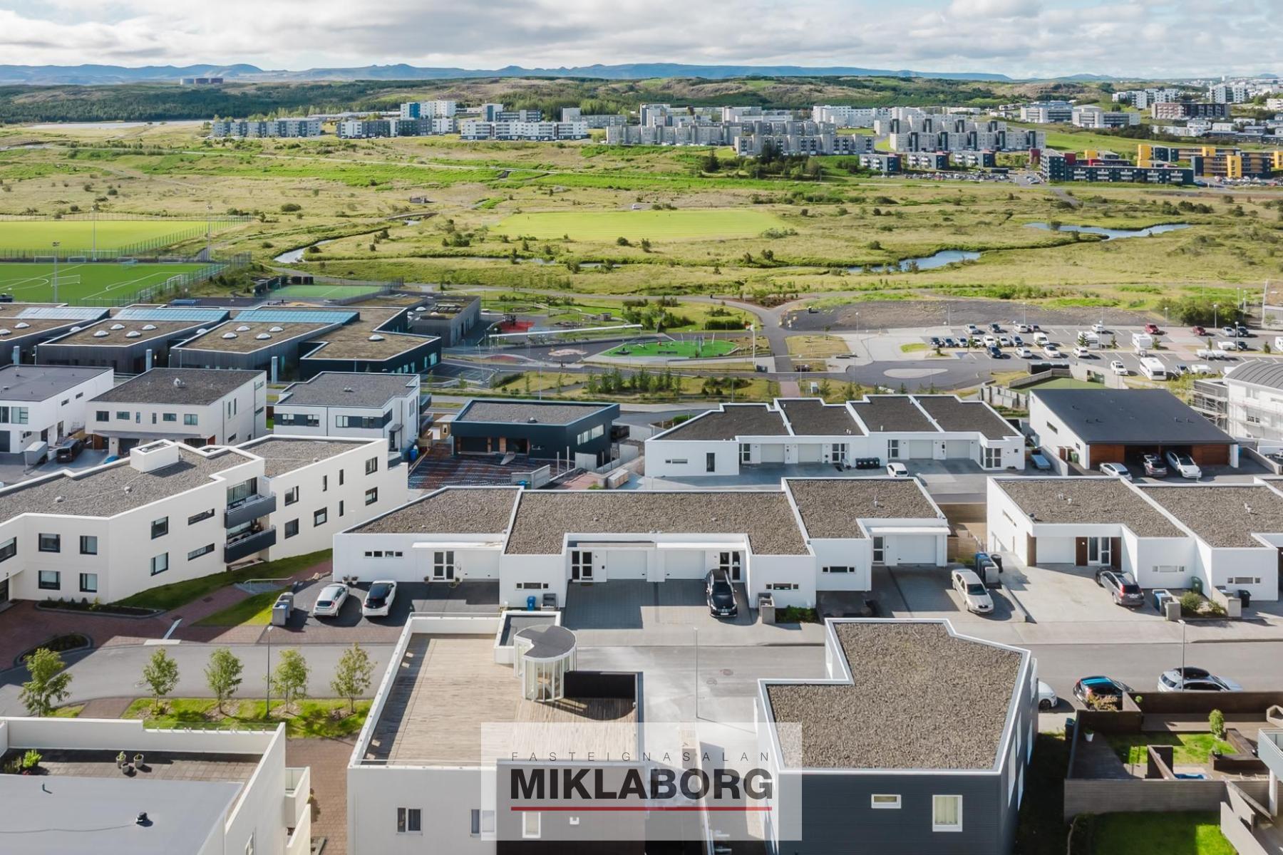 Sifjarbrunnur_22-50.jpg