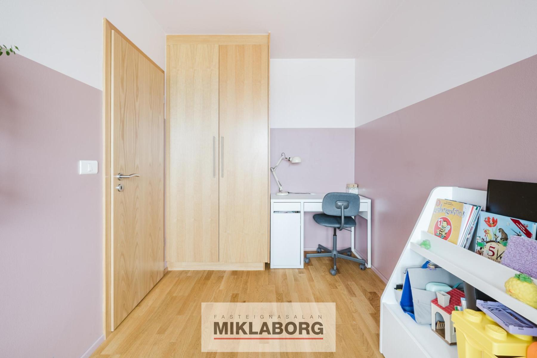Hraunbær_118-5.jpg