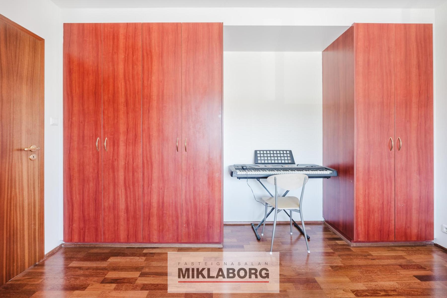 Hringbraut_63-16.jpg