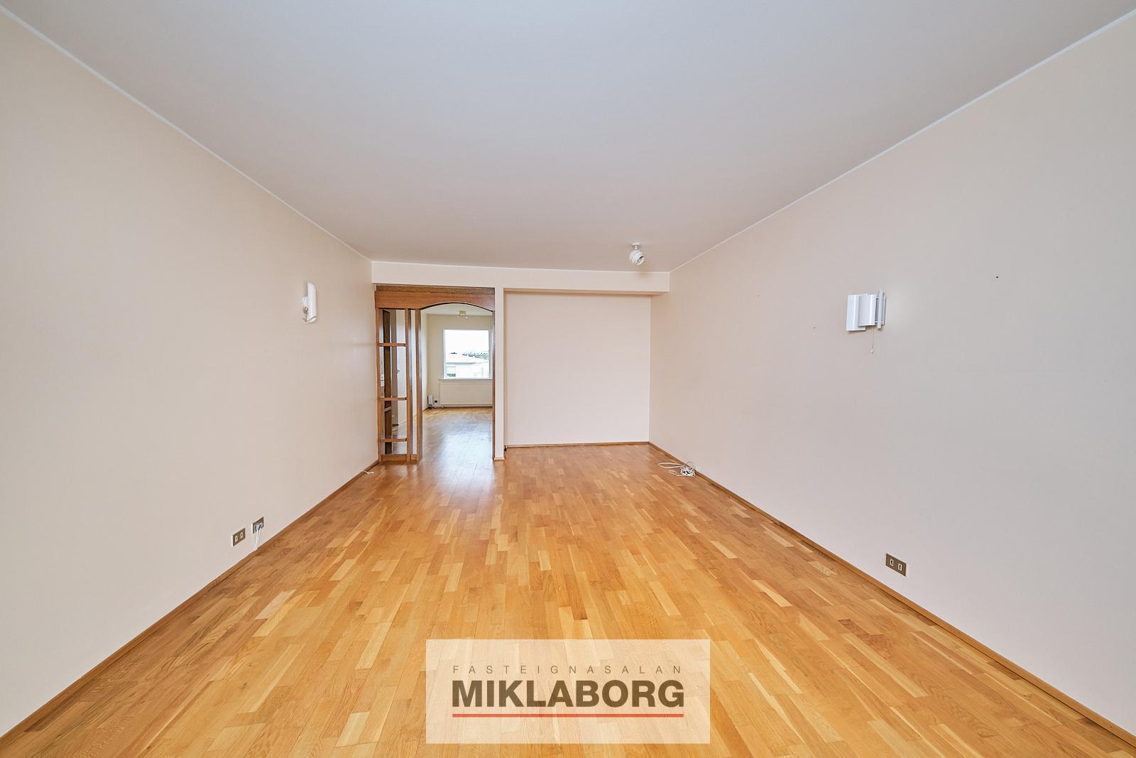 Efstihjalli19_15161 (1).jpg