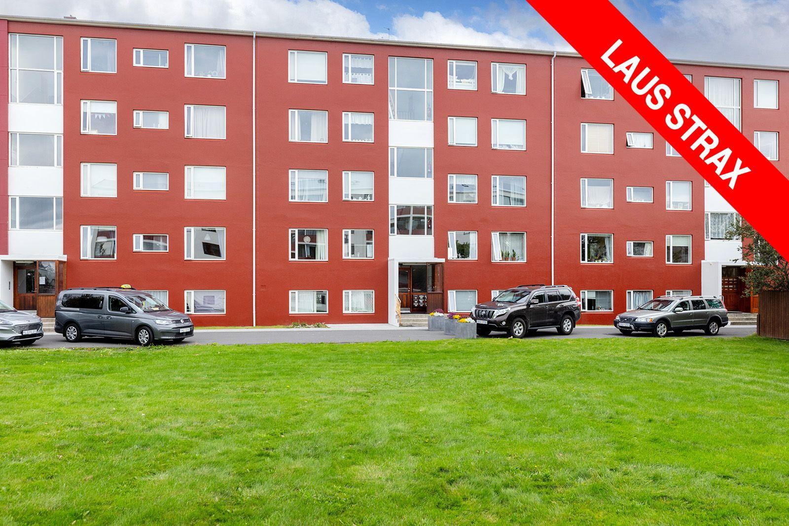 LAUS STRAX