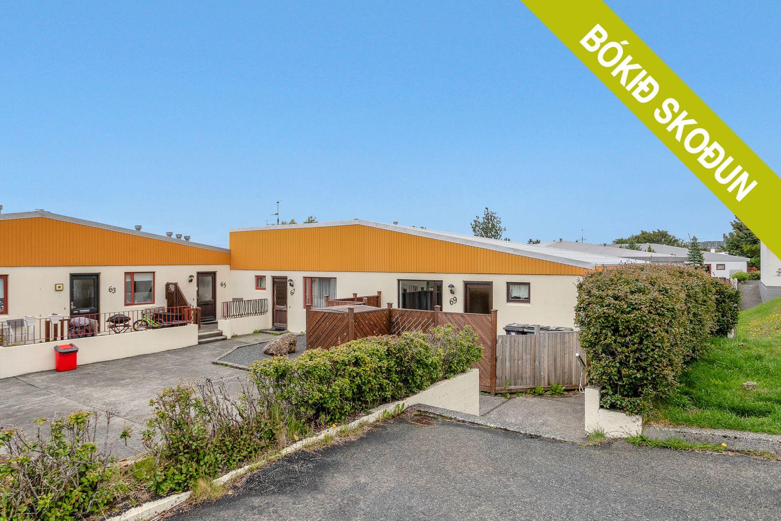 Bókið skoðun: María  sími 8201780