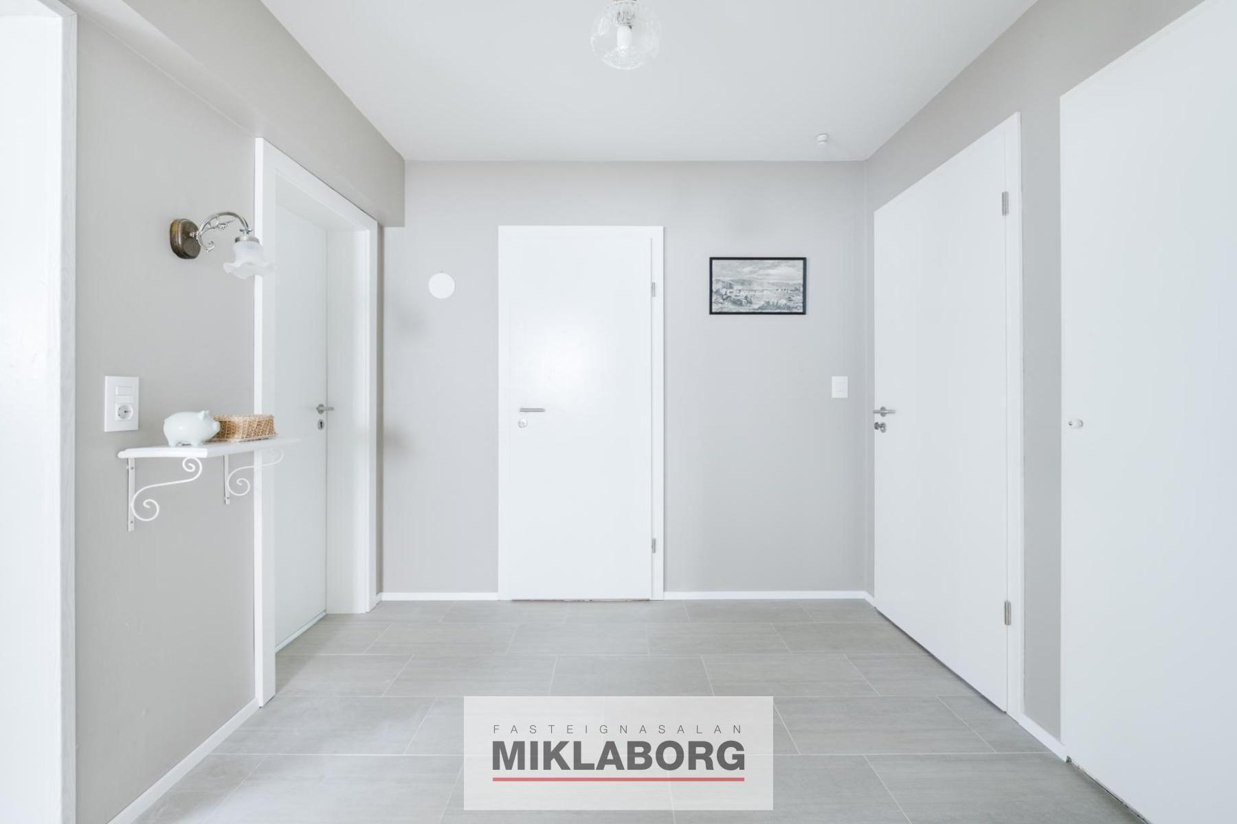 Engihlíð_12-16.jpg