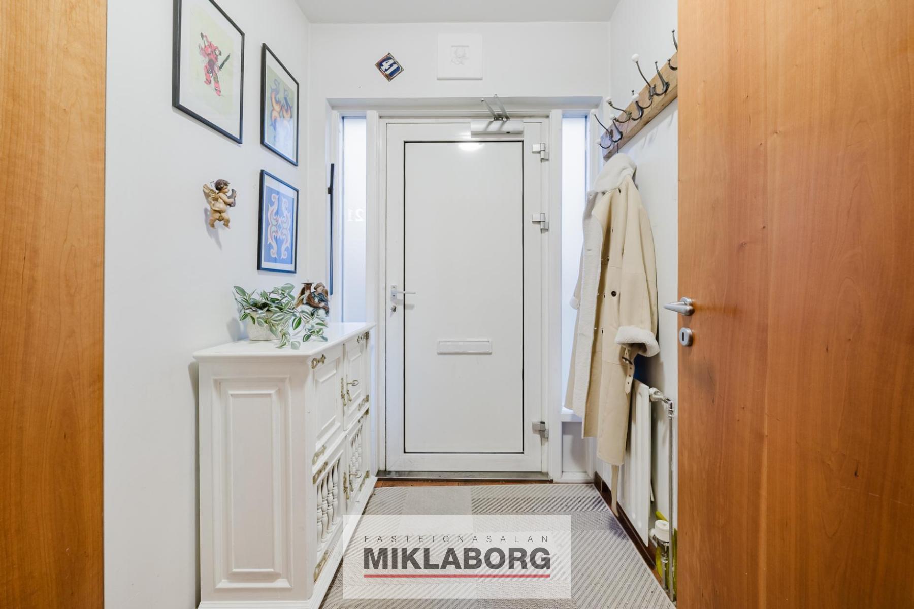 Básbryggja_21-16.jpg