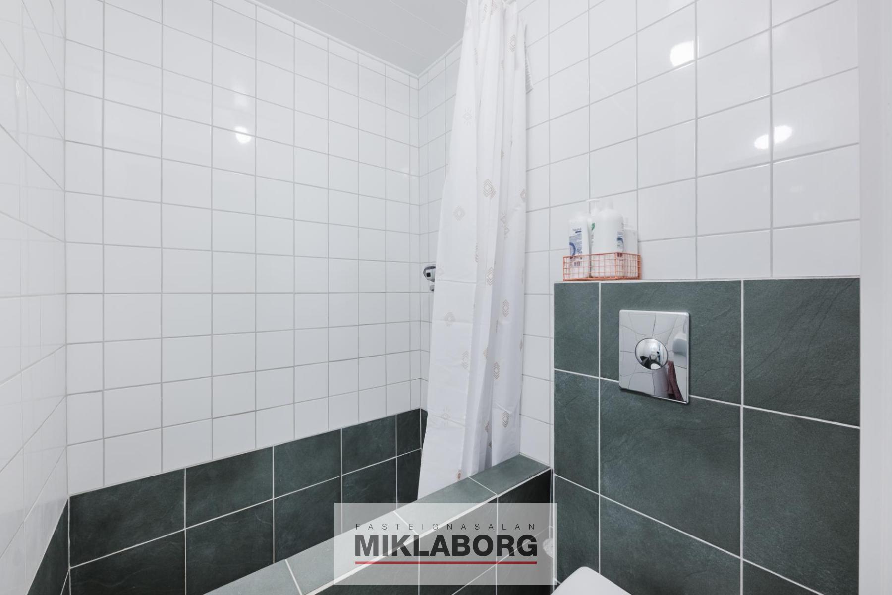 Engihlíð_12-17.jpg
