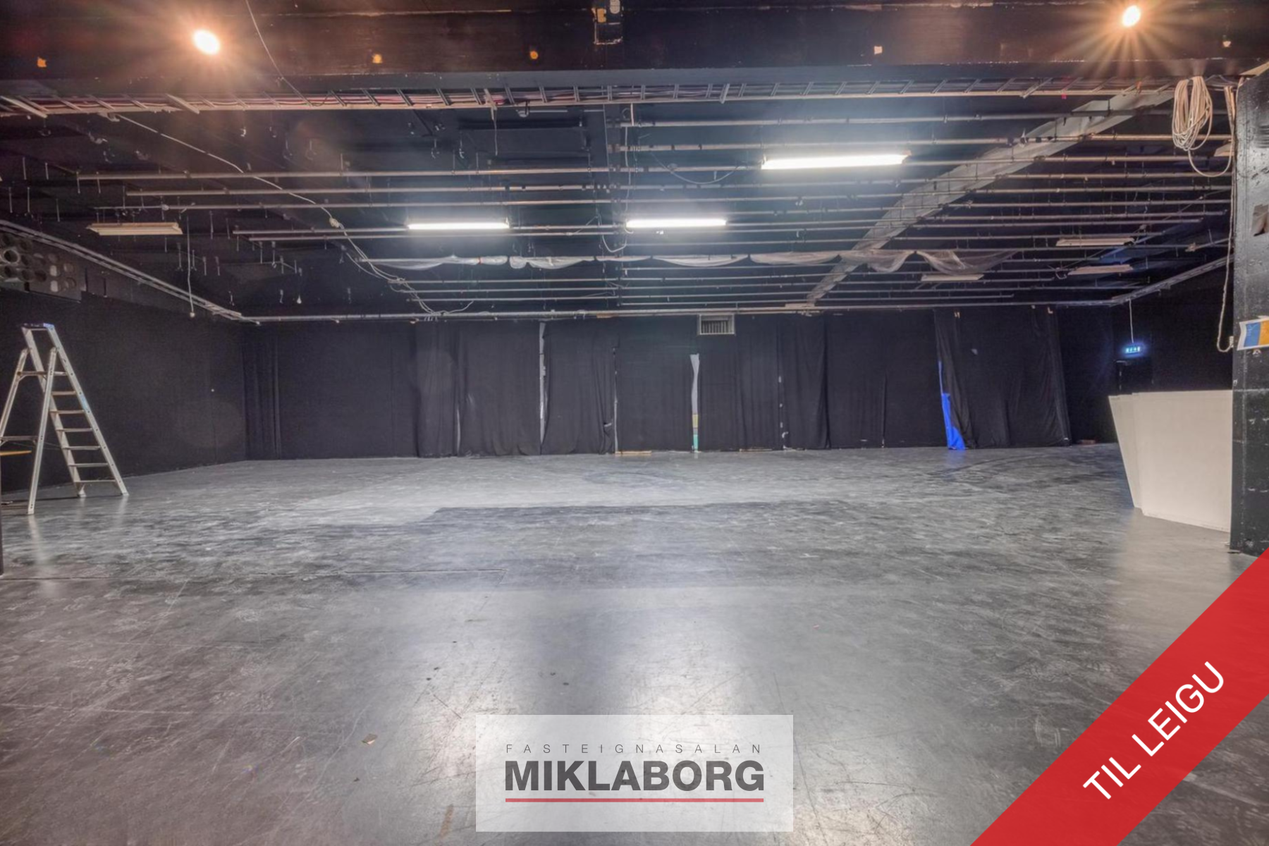 til leigu salur krokhalæs.png